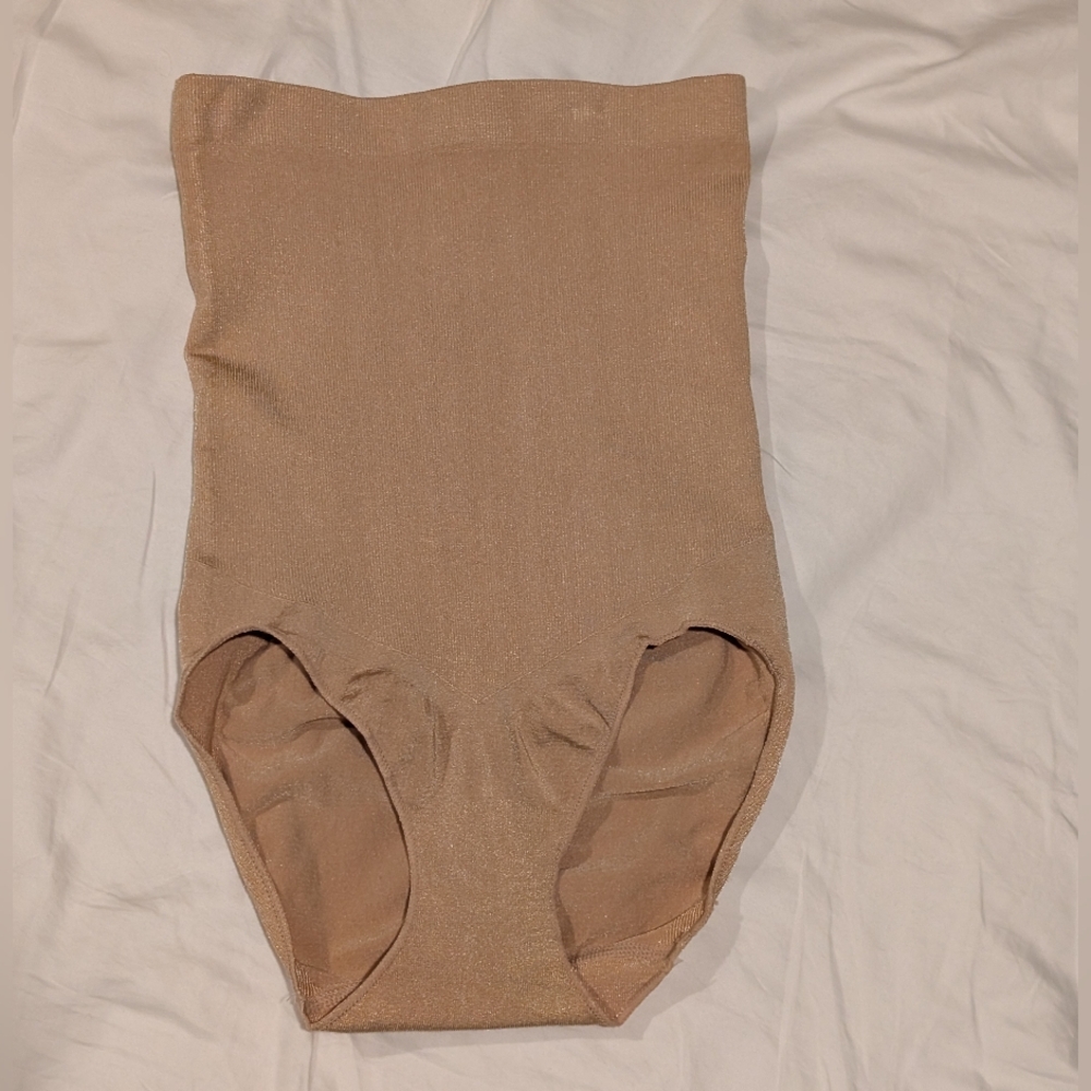 NWOT Spanx High-Waisted Seamless Tummy Control Shaping Briefs - Picture 4 of 7
